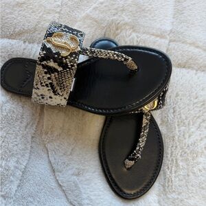 NEW! $605 Jimmy Choo Black and Snake Print Thong Sandal Flip Flops 35.5 5.5